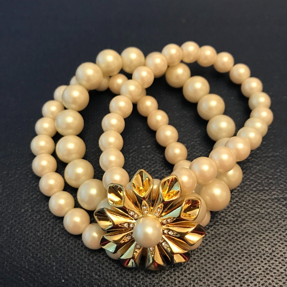 Pearl Glam Floral Burst Gold Tone stretch Bracelet by Carolee